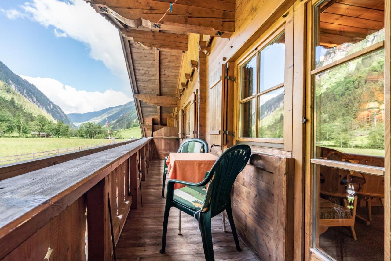 Gasthaus Haeusling Alm Hotel Mayrhofen Exterior photo